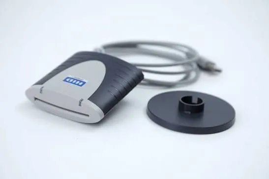 OMNIKEY CARD READER